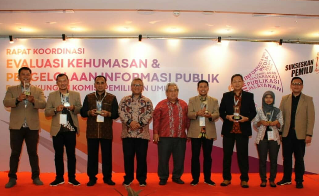 Penganugerahan Pemeringkatan PPID KPU Provinsi/KIP Aceh Tahun 2018